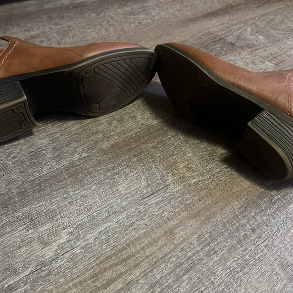 BOOTIES - Picture 3 of 5